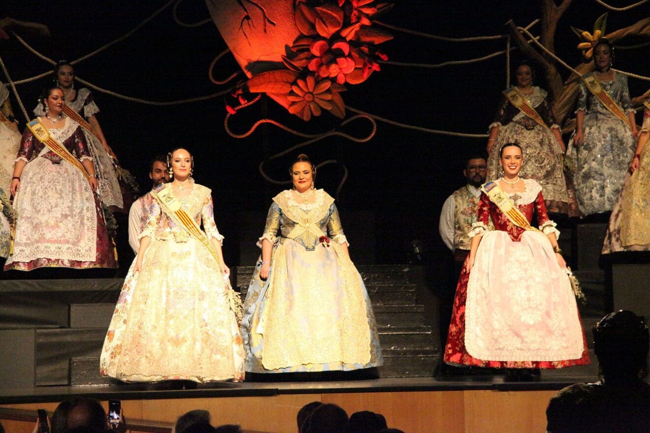 Presentación de la Falla Baix la Mar de Dénia 13