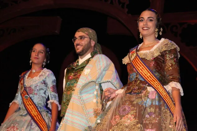presentacion de la falla campaments 2022 04