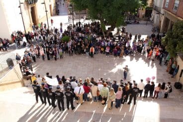 concentracion de jovenes en la plaza de la constitucio