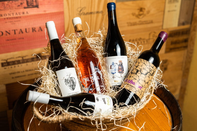 Encuentra tus vinos favoritos en Bodega Aguilar