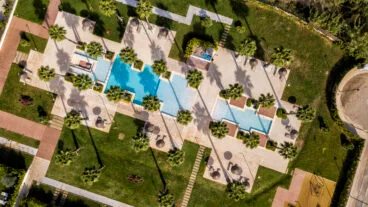 Exclusiva urbanización de lujo con piscina y jardines privados