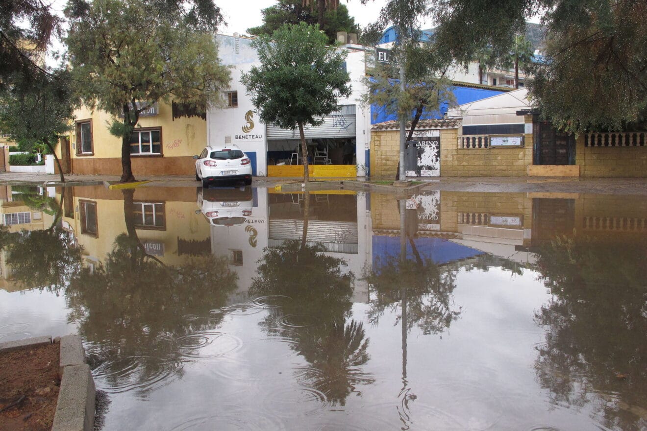 Las impactantes imágenes de la lluvia en Dénia 10