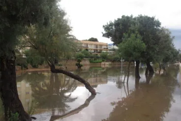 Las impactantes imágenes de la lluvia en Dénia 14