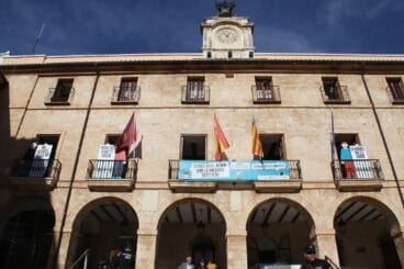 Los jóvenes de Dénia se unen contra la violencia machista 02