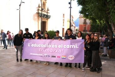 Los jóvenes de Dénia se unen contra la violencia machista 06