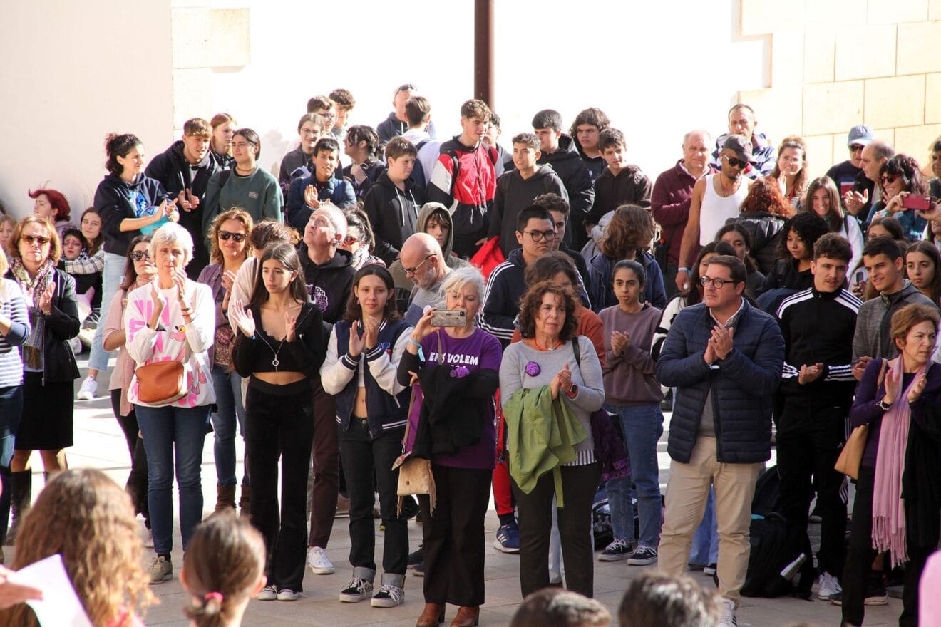 Los jóvenes de Dénia se unen contra la violencia machista 14