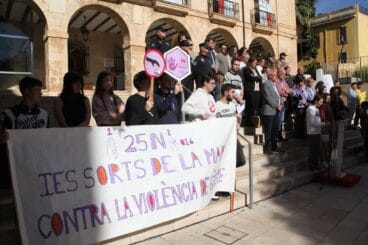 Los jóvenes de Dénia se unen contra la violencia machista 17