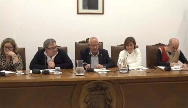 momento de la aprobacion del pge en el ayuntamiento de denia
