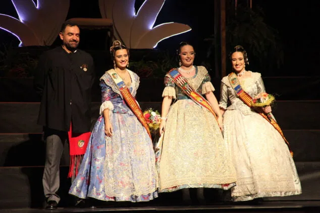 presentacion 2022 de la falla centro 09