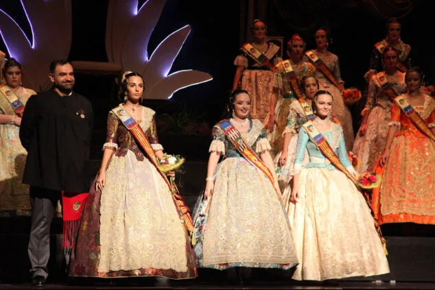 presentacion 2022 de la falla centro 21