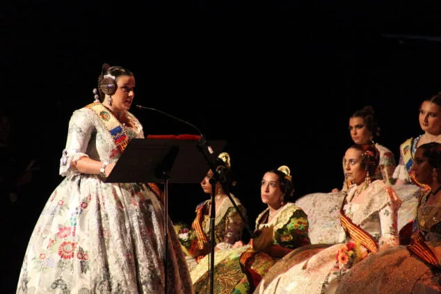 presentacion 2022 de la falla centro 32