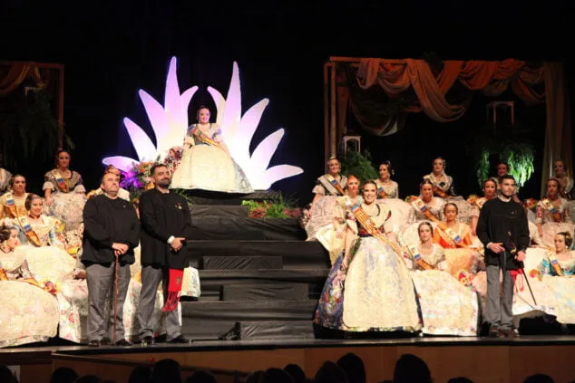 presentacion 2022 de la falla centro 34