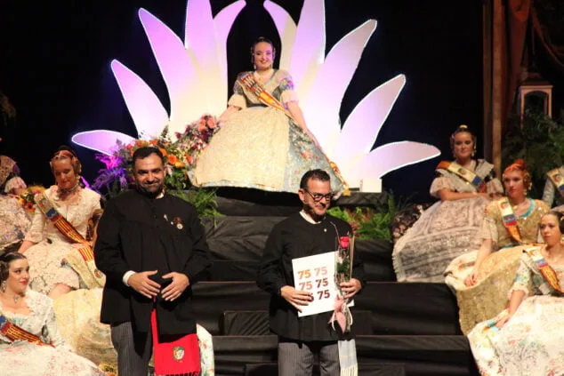 presentacion 2022 de la falla centro 42