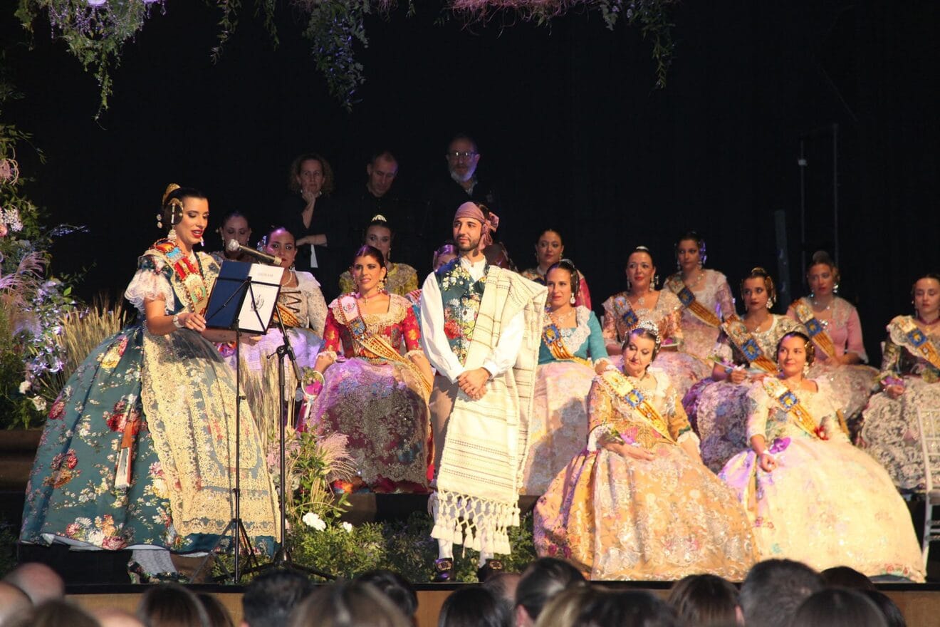 Presentación de la Falla Les Roques 09
