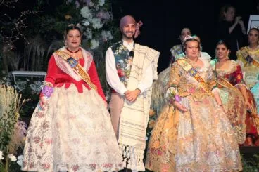 Presentación de la Falla Les Roques 33