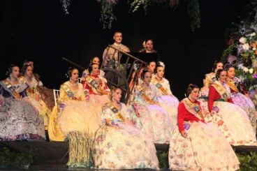 Presentación de la Falla Les Roques 48