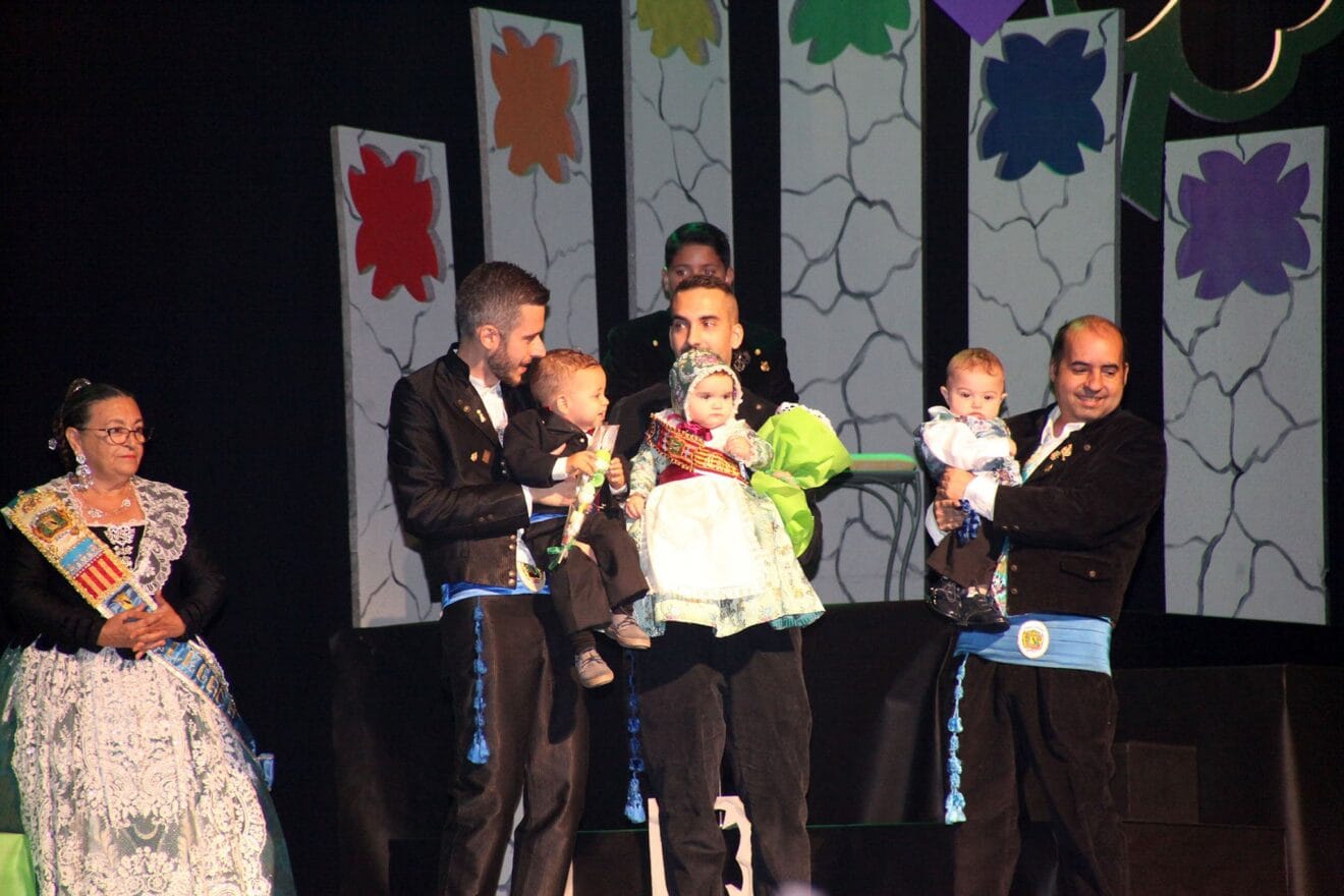 Presentación infantil 2022 de la Falla Diana 22