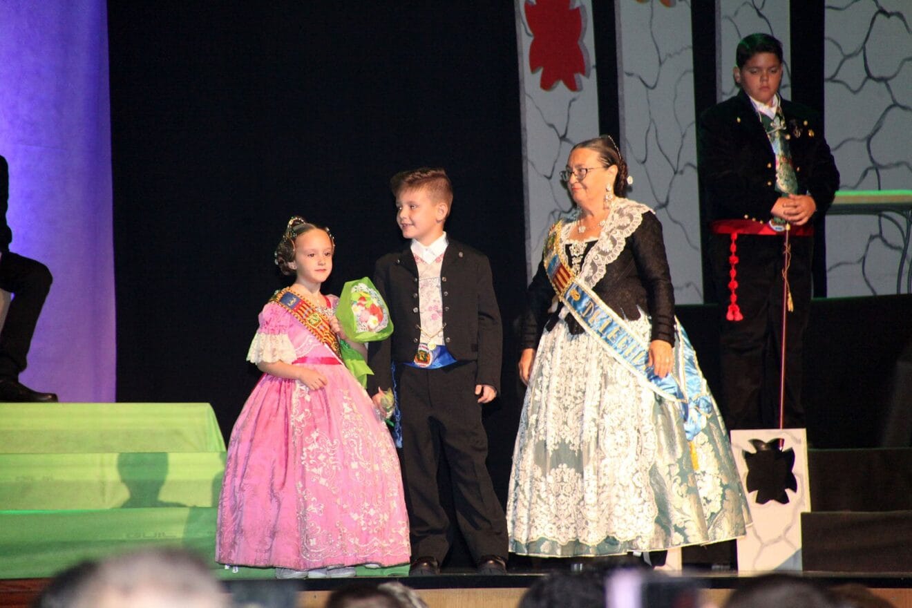 Presentación infantil 2022 de la Falla Diana 25
