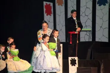 Presentación infantil 2022 de la Falla Diana 32