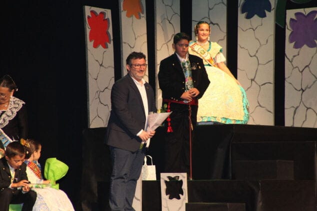 Presentación de Luna Papio Sirerol, Fallera Mayor Infantil de la Falla Diana, en fotos 11 presentacion infantil 2022 de la falla diana 43