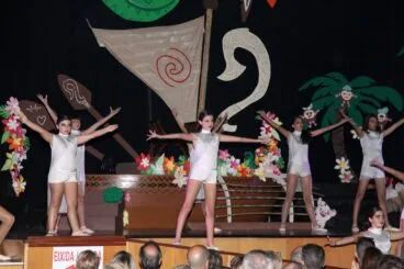 Presentación infantil de la Falla París-Pedrera 2022 01
