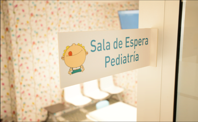 Imagen: Sala de espera de pediatría en HCB Dénia