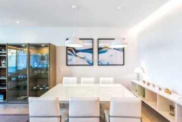 Zona para comer del salón para hasta ocho personas