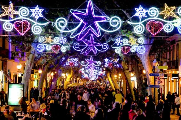 Imagen: El centro de Dénia durante las pasadas Navidades