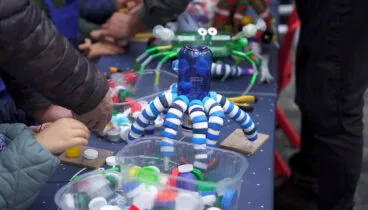 juguetes reciclados de los talleres de balearia