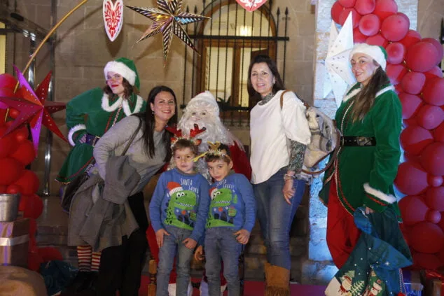 papa noel en su visita a denia 2022 45