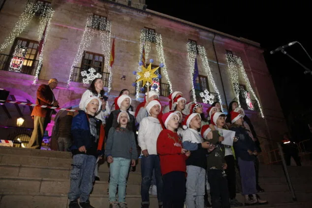 papa noel en su visita a denia 2022 52
