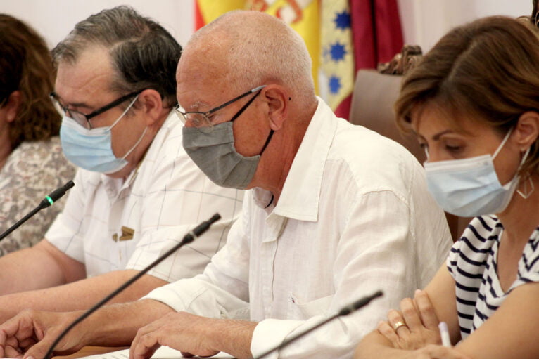 Vicent Grimalt, alcalde de Dénia, junto a Paco Roselló, concejal de Hacienda, y Maria Josep Ripoll, concejala de Urbanismo