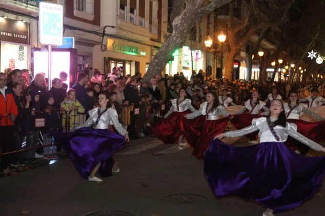 Así ha recorrido la cabalgata de los Reyes Magos las calles de Dénia 32 cabalgata de reyes magos de denia 2023 31