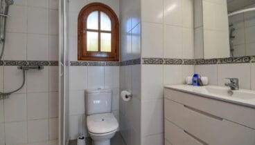 Cuarto de baño totalemnte equipado