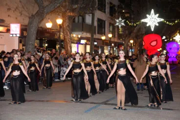 Danza en la cabalgata de Dénia de 2023