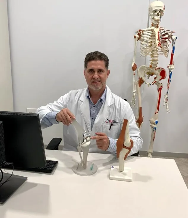Prótesis de rodilla: qué es, cuánto dura, recuperación y resultados 5 Imagen: Las cirugías se realizan en el hospital HLA San Carlos de Dénia