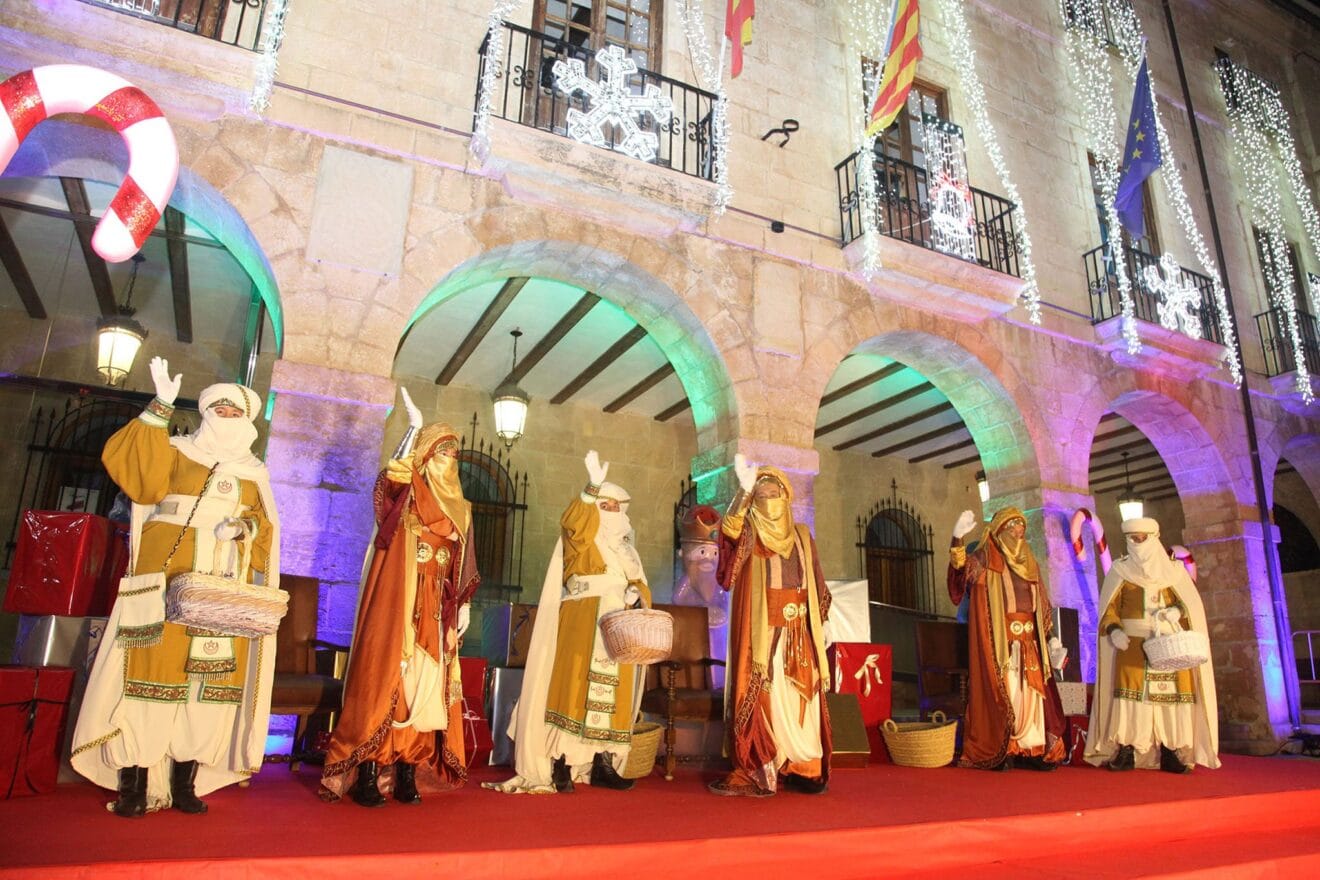 Los Carteros Reales de Dénia bajo el ayuntamiento