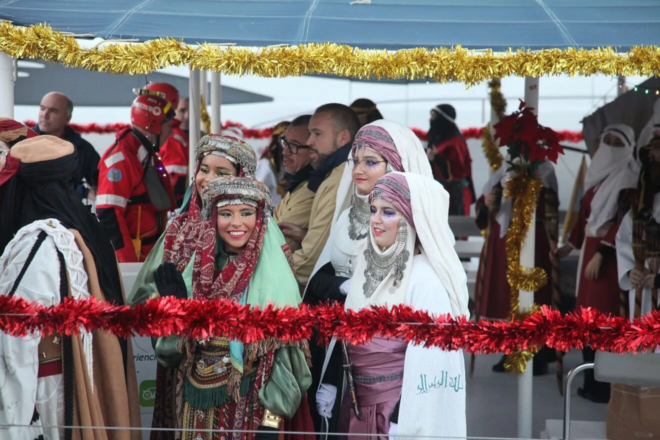 Pajes de los Reyes Magos en el barco