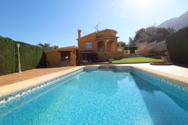 Piscina del chalet perfecta para el verano