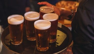 Cervezas internacionales y tapas gourmet en un solo sitio