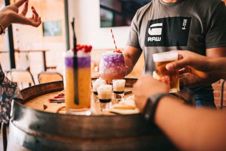 Copas y chupitos en Dénia