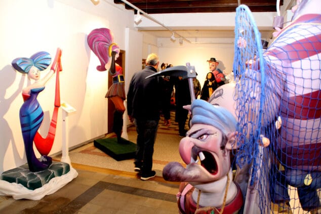 Así son los 11 ninots de las Fallas de Dénia que optan en 2023 al indulto 13 Imagen: Exposición del Ninot de Dénia 2023