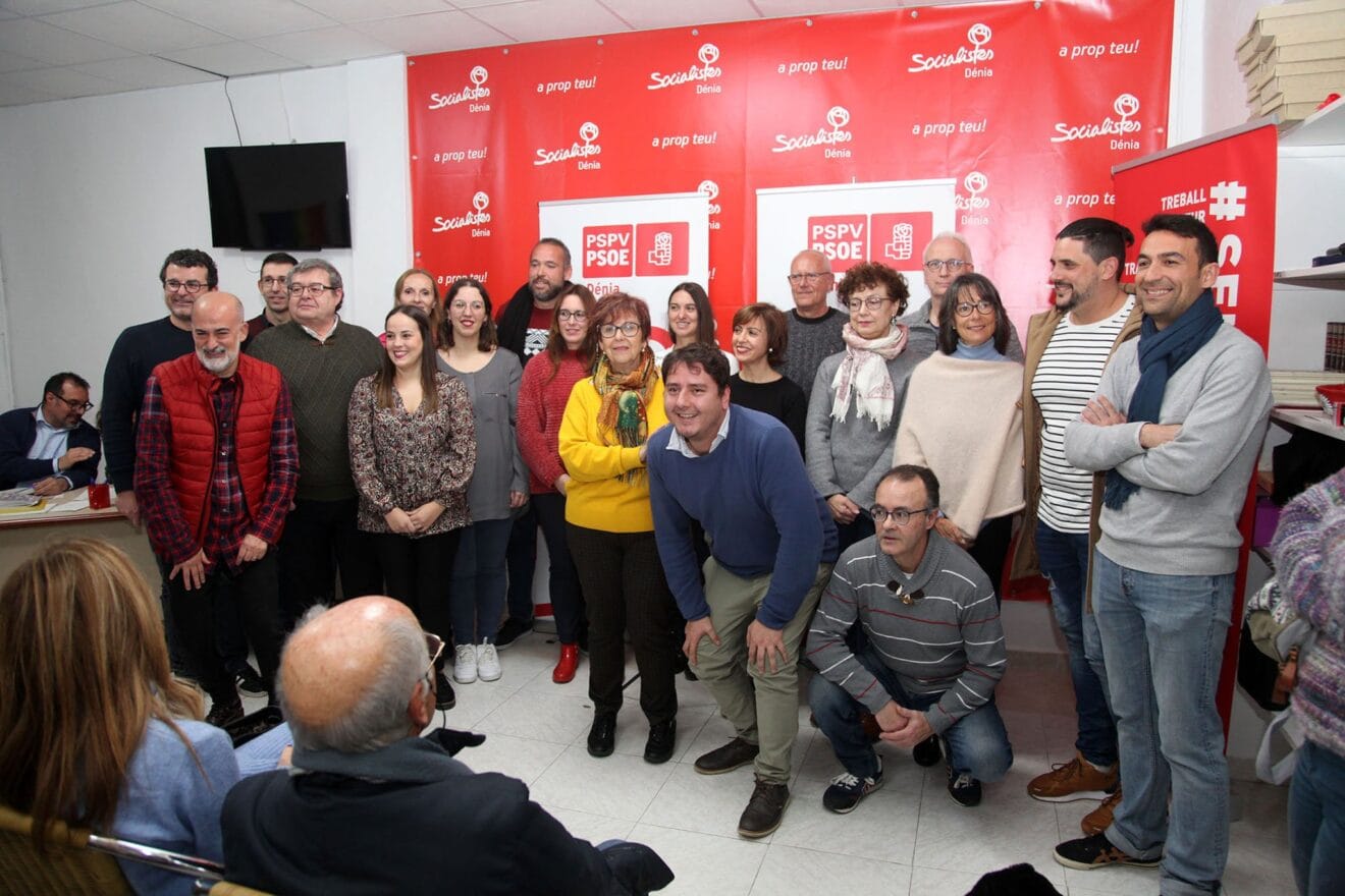 Grimalt presenta a los componentes de su lista de cara a las elecciones