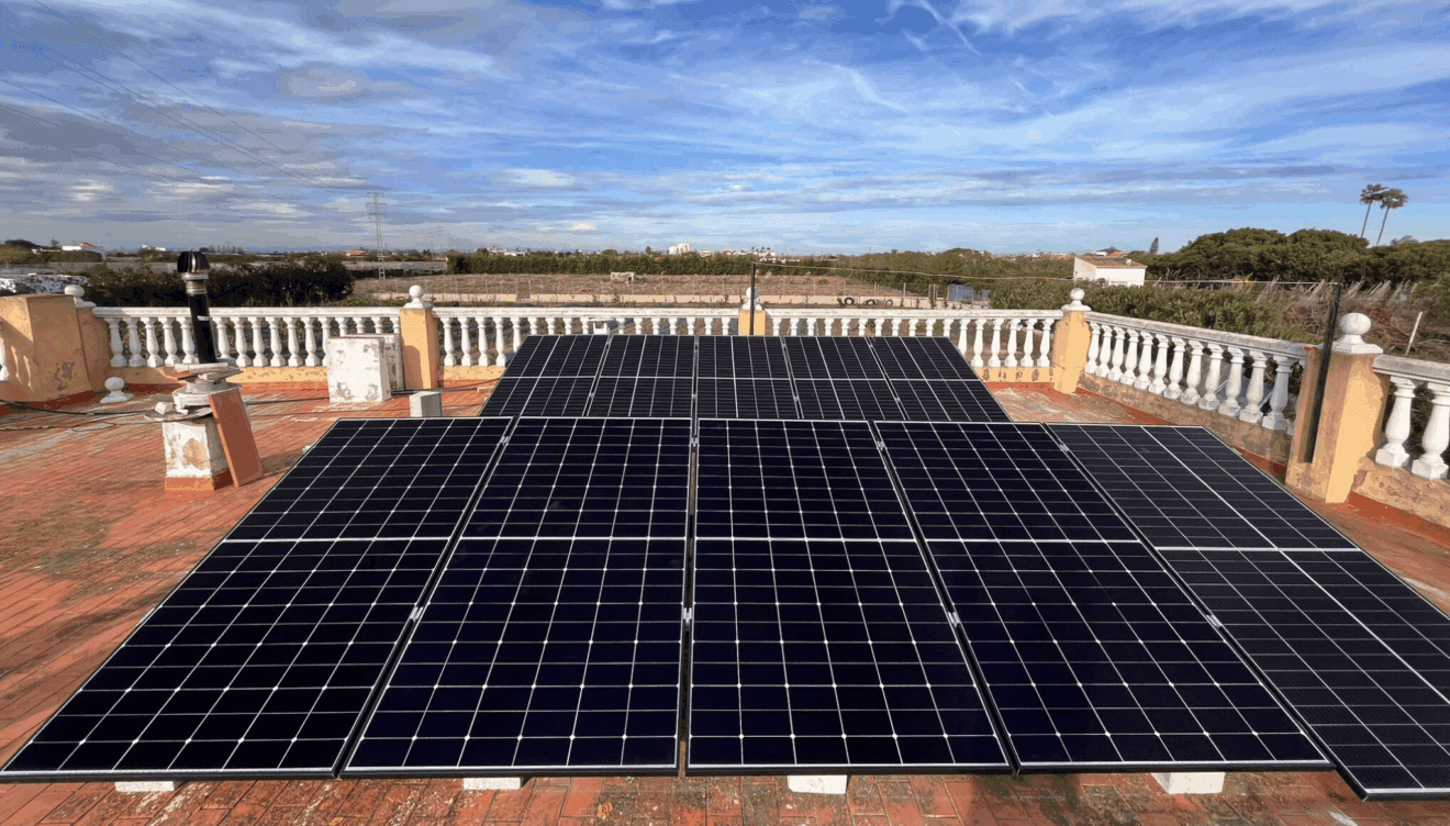 Instalaciones de paneles solares de Energías Renovables HG