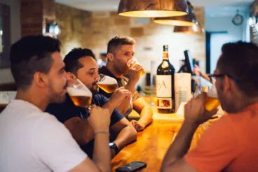 Ir de cañas en Dénia – Ironía Bar