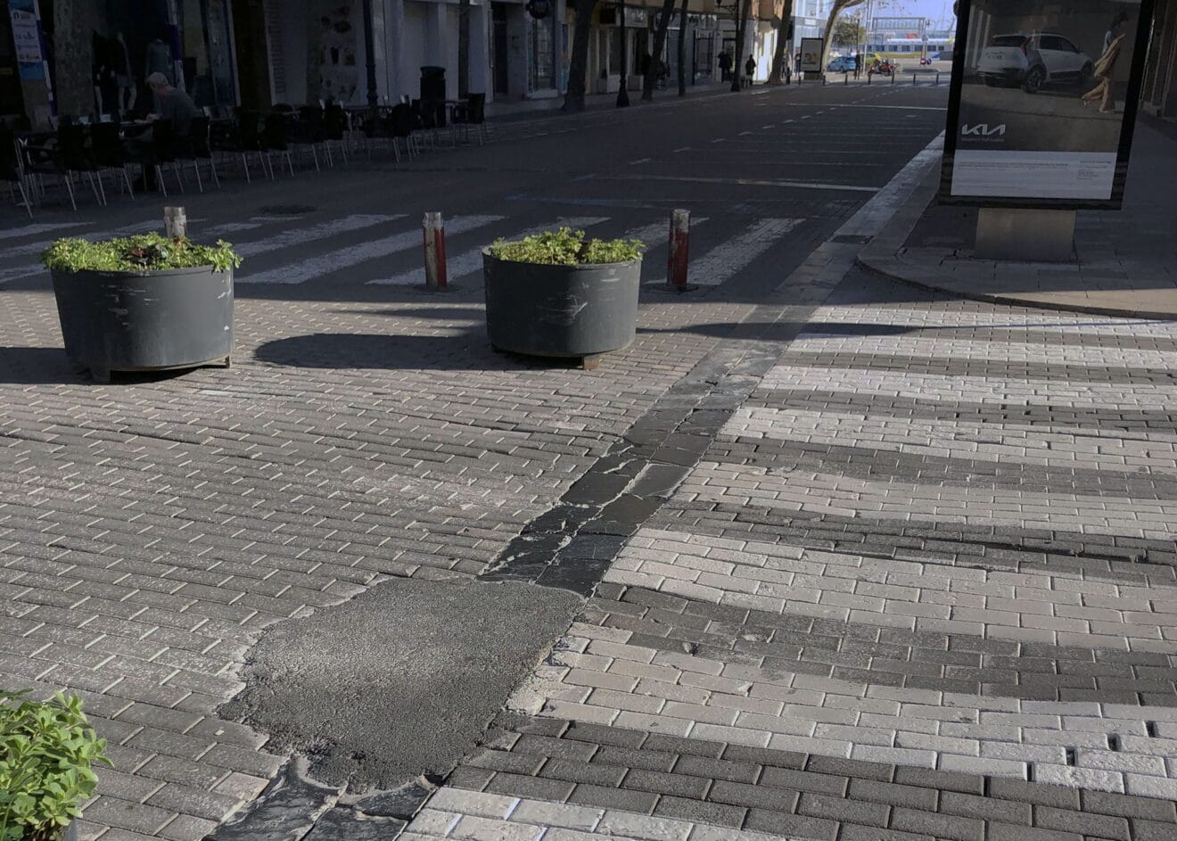 Marqués de Campo dañada por las huellas del tráfico rodado