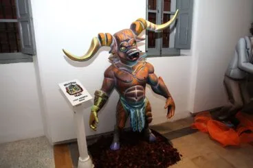 Monumento de la Diana de la Exposición de Ninots Indultats de Dénia