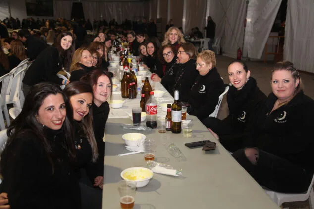 La Nit de les Filaes reúne a cientos de festeros en Dénia para celebrar el Mig Any de las fiestas de Moros y Cristianos 13 nit de filaes 2023 de denia 12