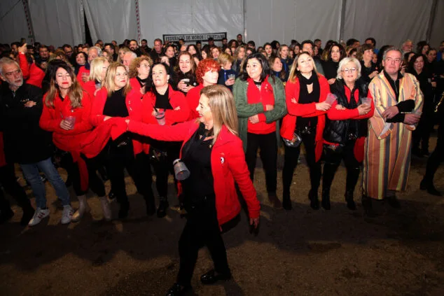 La Nit de les Filaes reúne a cientos de festeros en Dénia para celebrar el Mig Any de las fiestas de Moros y Cristianos 35 nit de filaes 2023 de denia 34
