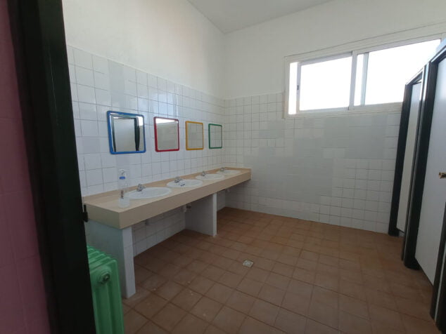Imagen: Nuevo lavabo del colegio Cervantes